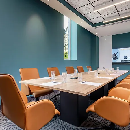 Courtyard By Marriott Paris Charles De Gaulle Airport 酒店 4*